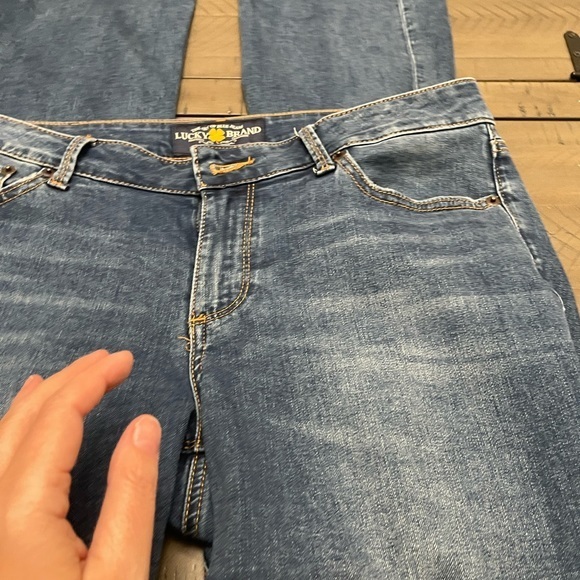 Lucky brand-jean size 10 Waist 31 inseam - Picture 14 of 14